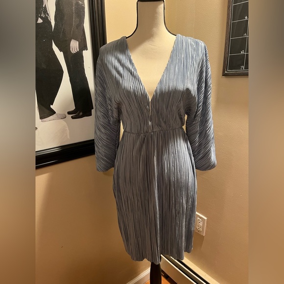 MISGUIDED DRESS - Picture 4 of 10